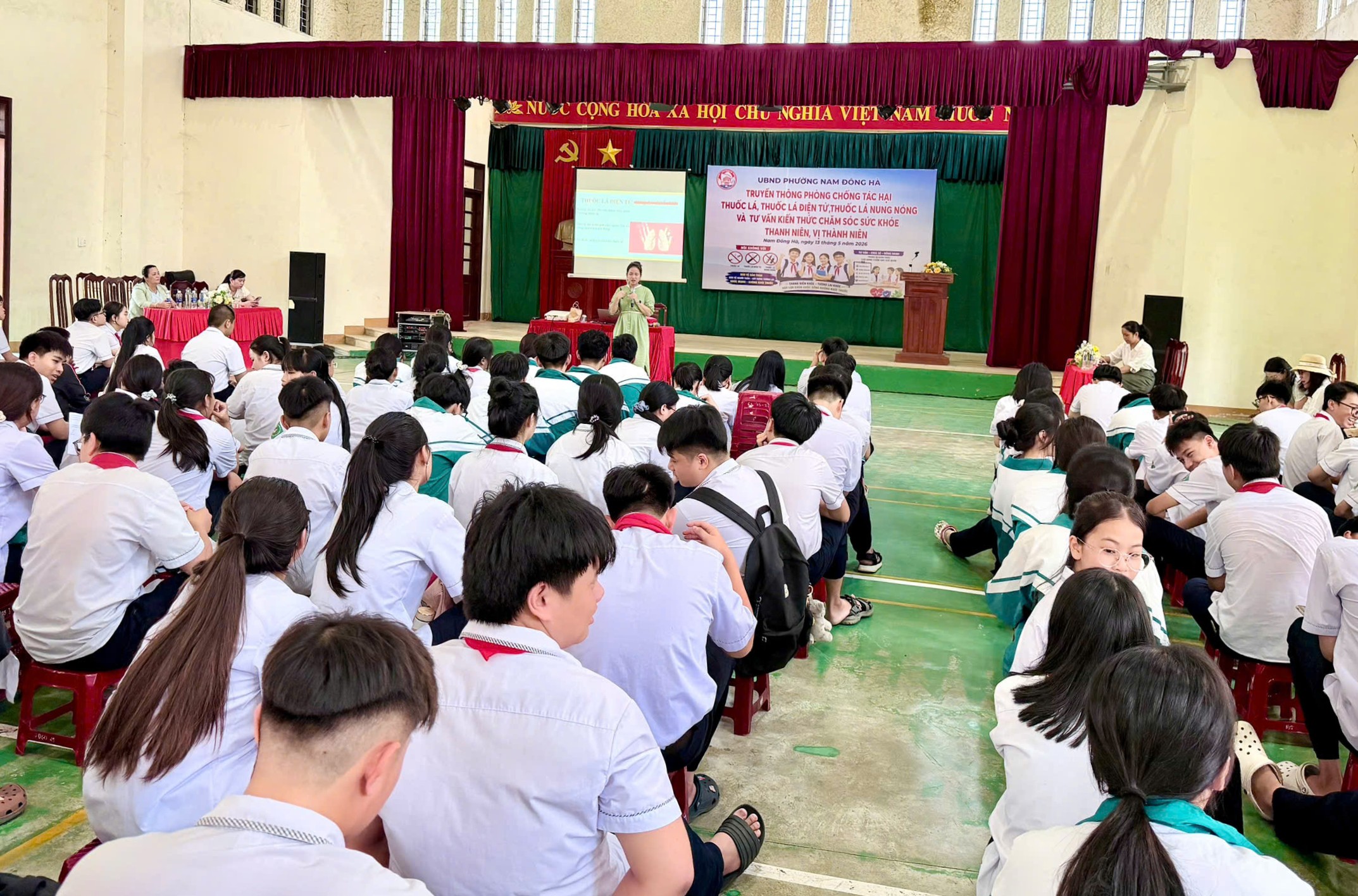 Tuyên_truyền_phòng_chống_tác_hại_thuốc_lá_tại_Trường_THCS_Phan_Đình_Phùng_phường_Nam_Đông_Hà.jpg