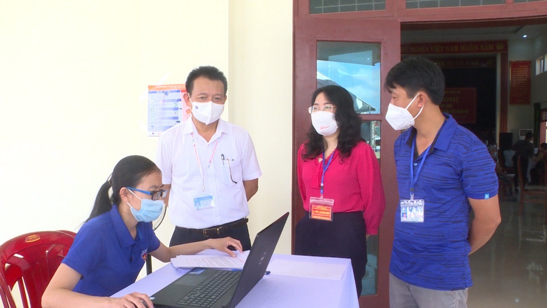 23 đội tình nguyện đã có mặt tham gia hỗ trợ thị xã Ba Đồn12