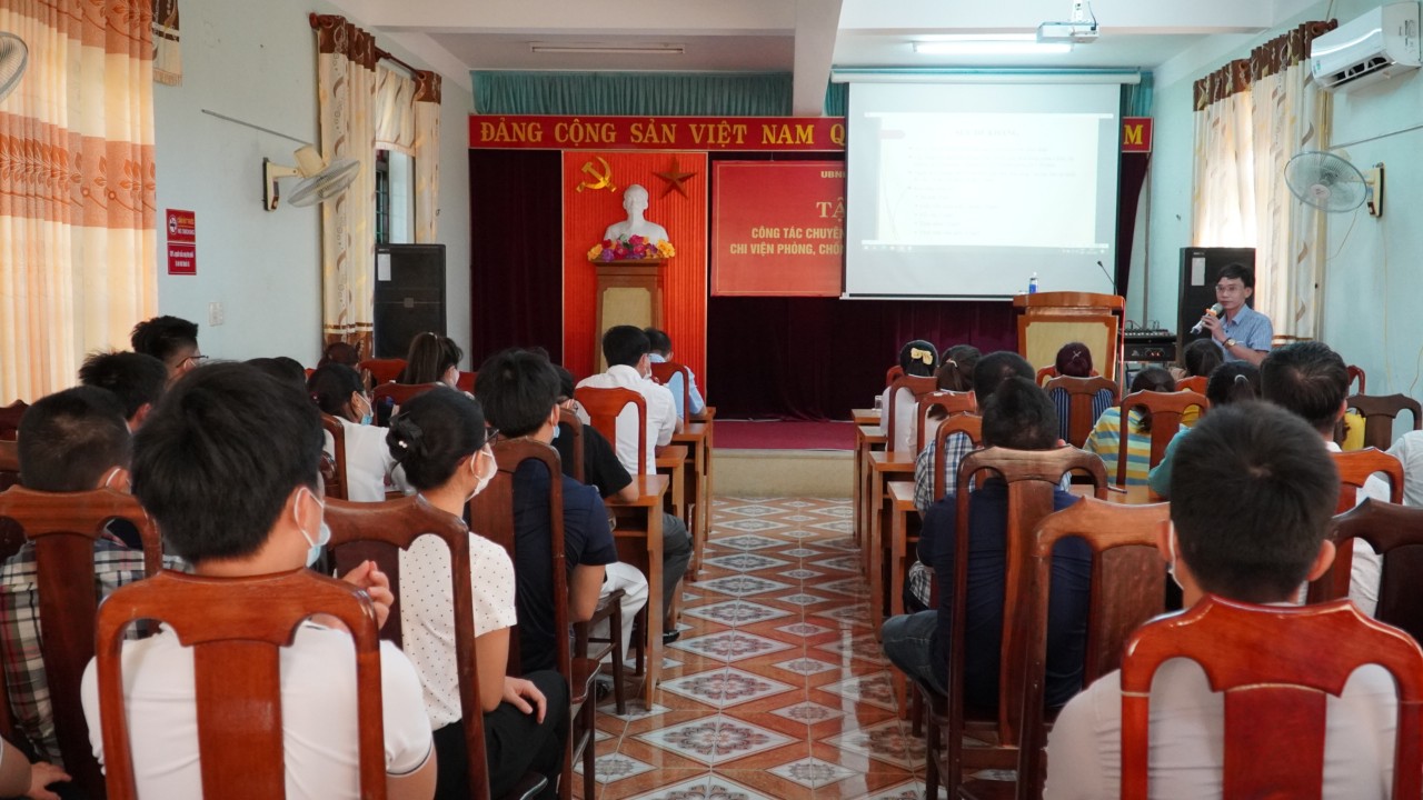 Bác sĩ Nguyễn Anh Tình BVĐK khu vực Bắc Quảng Bình hướng dẫn kiến thức chuyên môn cho các học viên