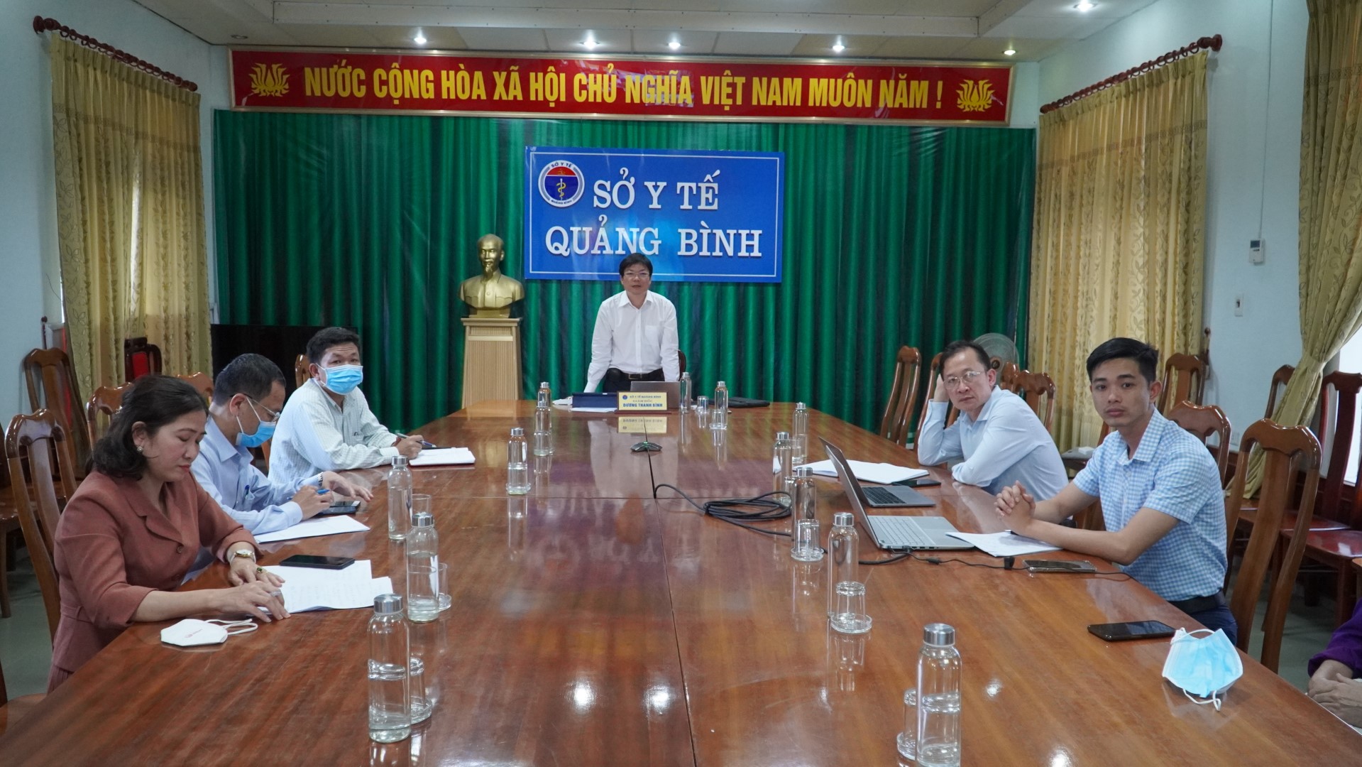 Bác sỹ Phan Thanh Bình Giám đốc Sở Y tế phát biểu kết luận tại hội nghị55 Custom