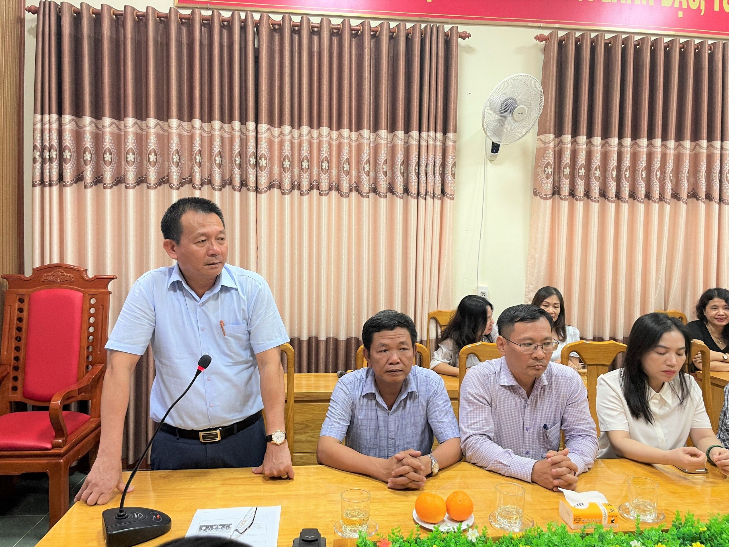 Bác sỹ Đỗ Quốc Tiệp Giám đốc CDC Quảng Bình phát biểu tại buổi làm việc