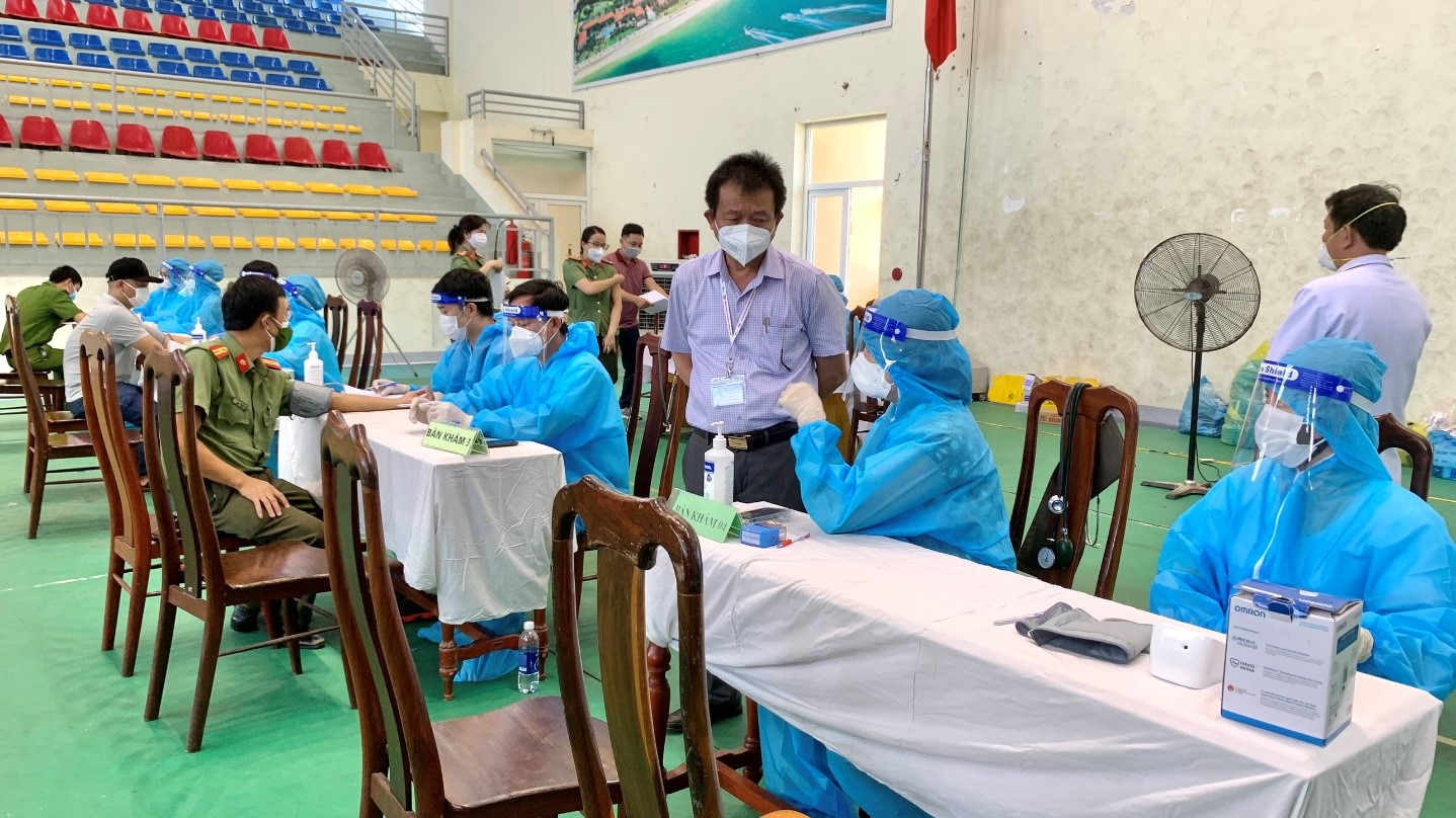 CDC Quảng Bình triển khai tiêm chủng vacxin phòng Covid 19