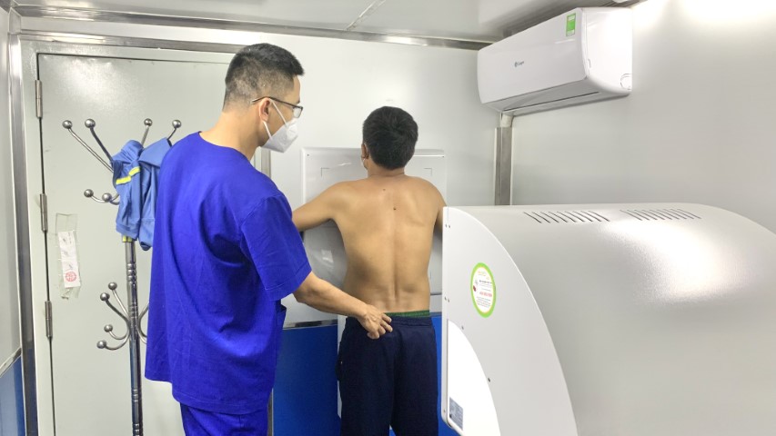 Chụp X Quang cho người dân trên xe X Quang kỹ thuật số lưu độngjpeg