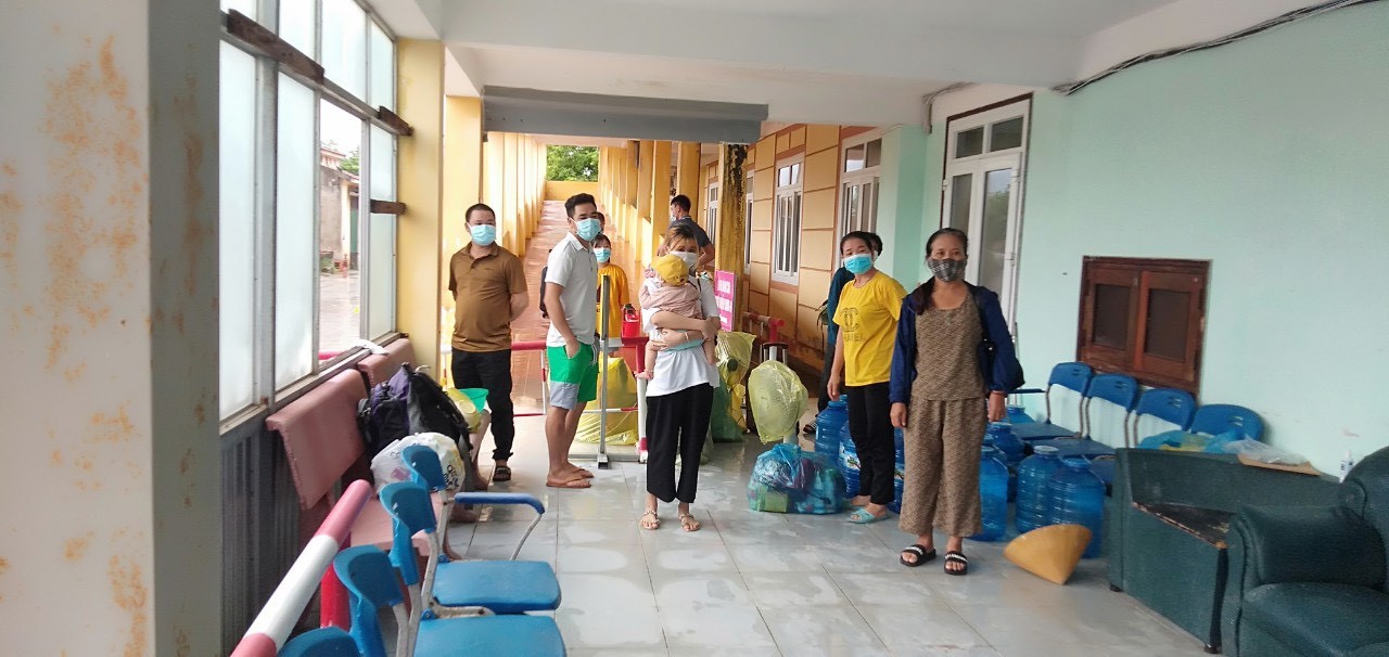 Các bệnh nhân được điều trị khỏi chuẩn bị ra viện tại Cơ sở điều trị bệnh nhân Covid 19 Bệnh viện Y dược cổ truyền tỉnh