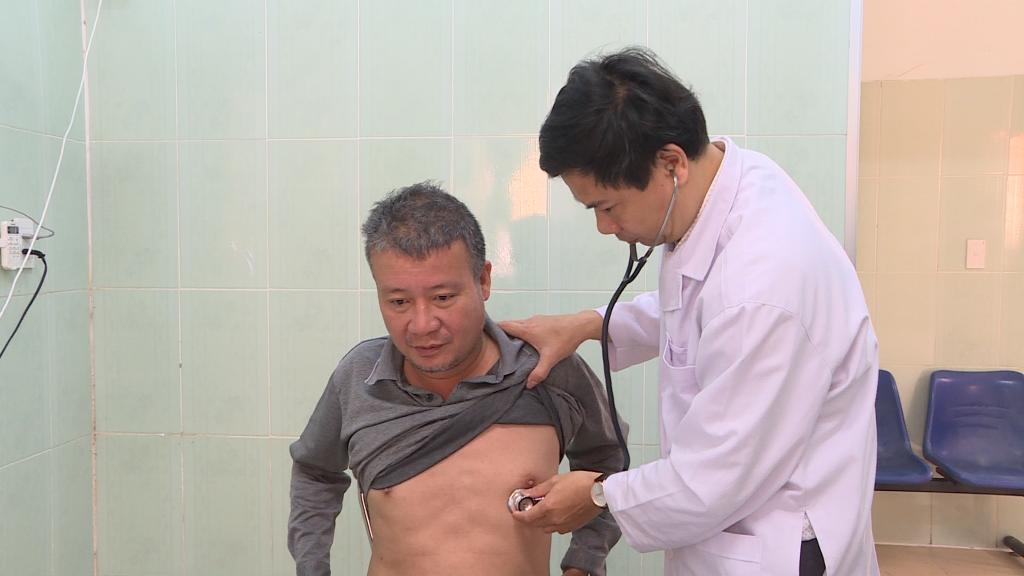 Khám sức khỏe cho cán bộ Cục Hải Quan Quảng Bình Custom