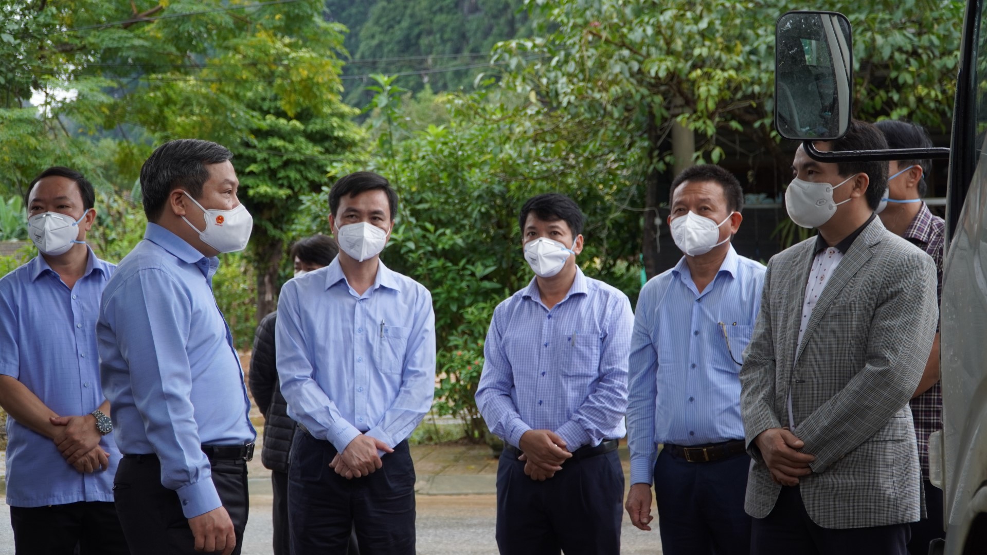 Kiêm tra khu cách ly TT Quy đạt Large