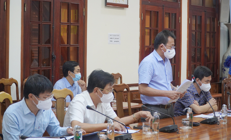 Lãnh đạo CDC Quảng Bình báo cáo công tác xét nghiệm RT PCR truy vết F0jpg