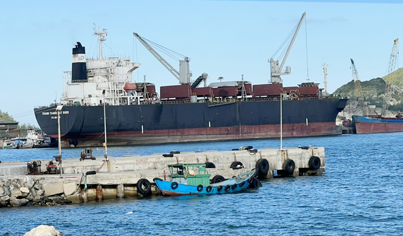 Quảng Bình tăng cường công tác kiểm dịch y tế tại cửa khẩu đường bộ cảng biển để phát hiện sớm ca bệnh đậu mùa khỉjpg