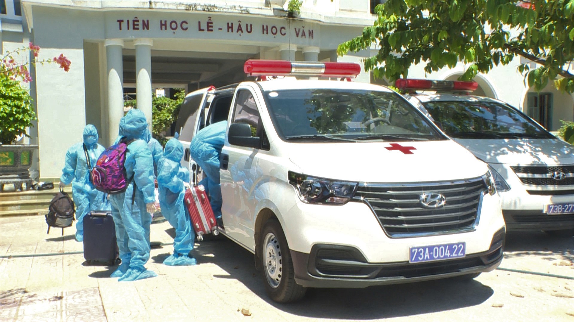 Sequence 06.00 00 17 19.Still001