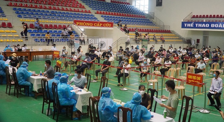 Trung tâm kiểm soát bệnh tật tỉnh Quảng Bình triển khai tiêm chủng vacxin phòng Covid 19