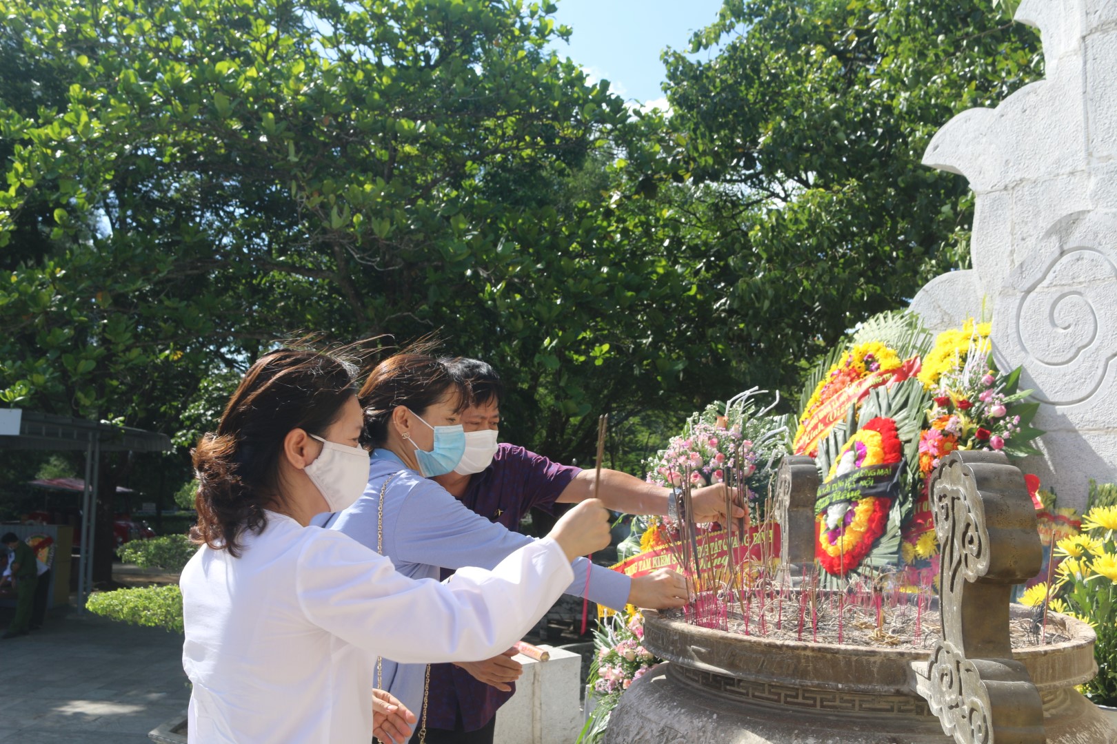 danh chuông 16 Large