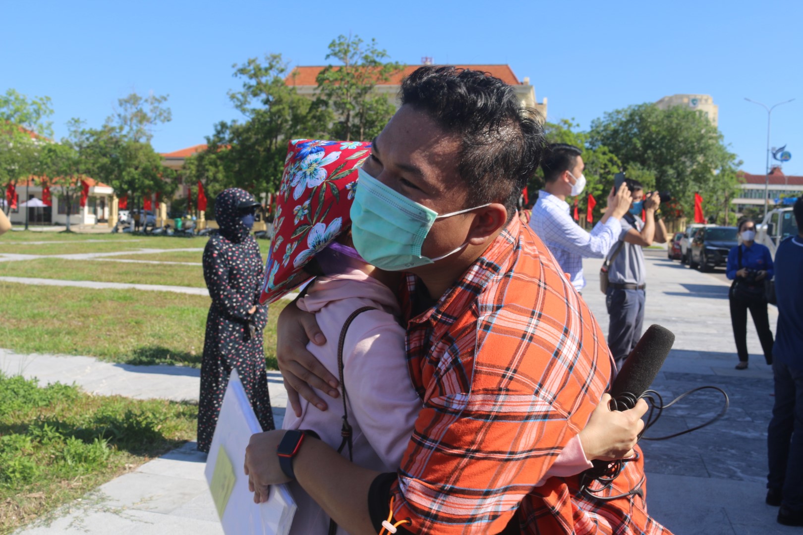 gửi gắm tingf cam Large