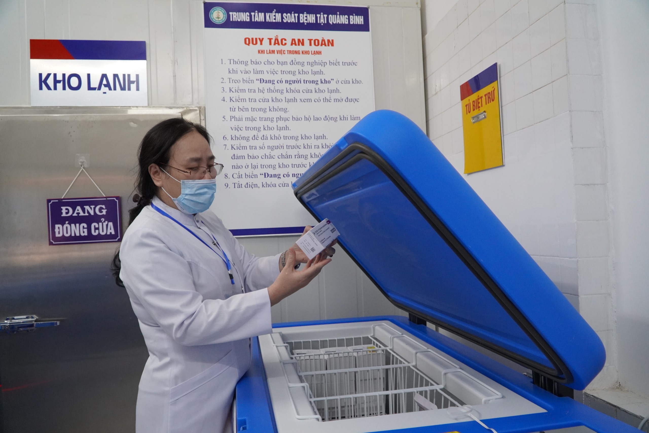 z2503644513831 b5cbdbdf6e9d47f8b787e8095c16fd24