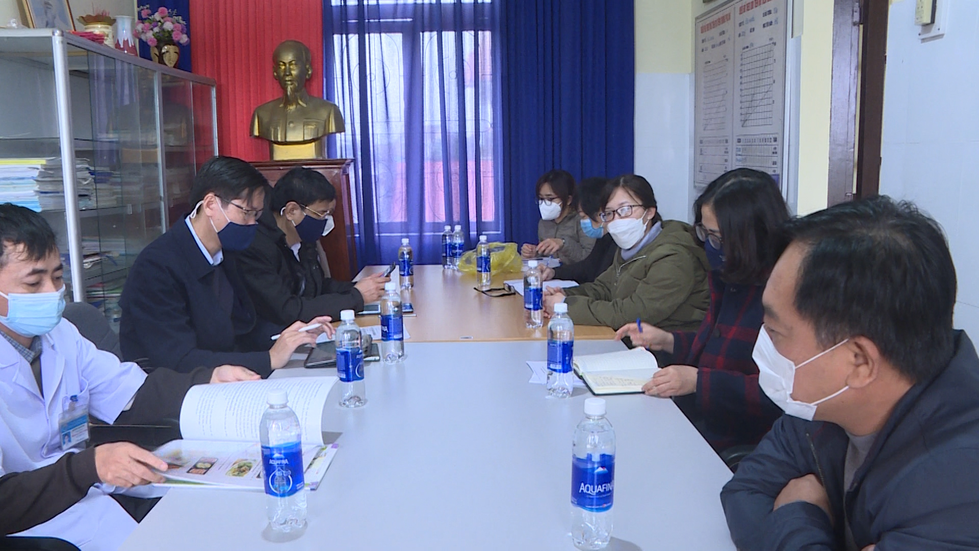 Đoàn giám sát làm việc tại Trạm Y tế xã lộc Ninh TP. Đồng Hới