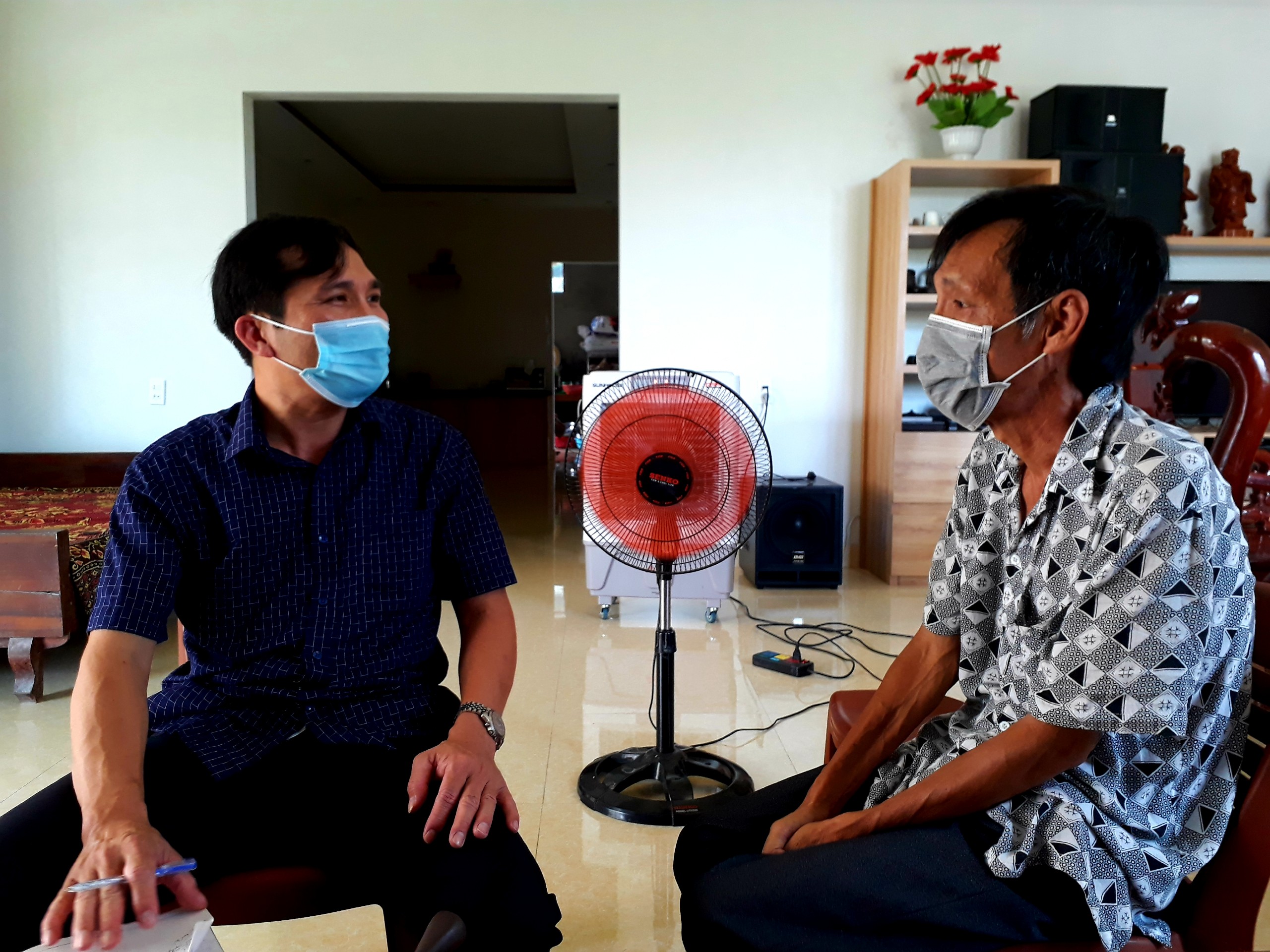 Ảnh 3 Sở Nội vụ tỉnh Quảng Bình đề xuất các cấp chính quyền xem xét đề nghị biểu dương tôn vinh cá nhân Đặng Minh Trí về các hoạt động về cộng đồngjpg